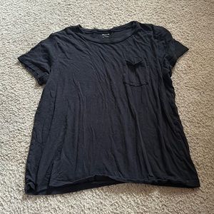 PLAIN BLACK TEE WITH SHIRT POCKET